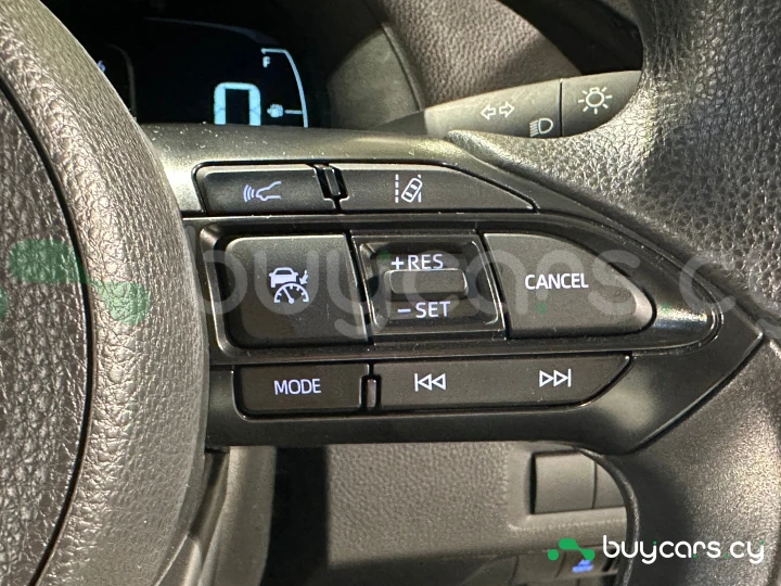 Toyota Aqua Синий