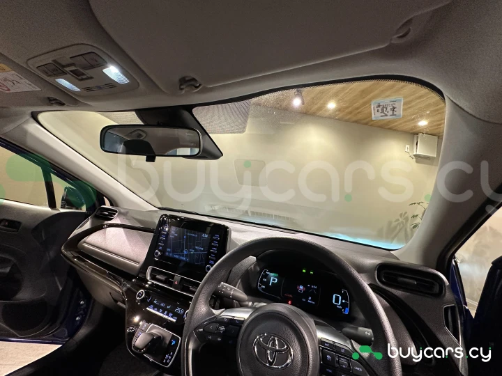 Toyota Aqua Синий