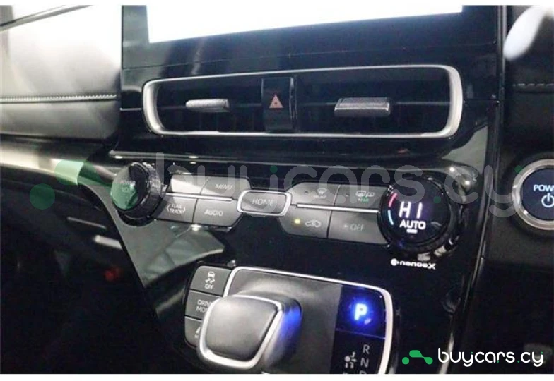 Toyota Aqua Черный