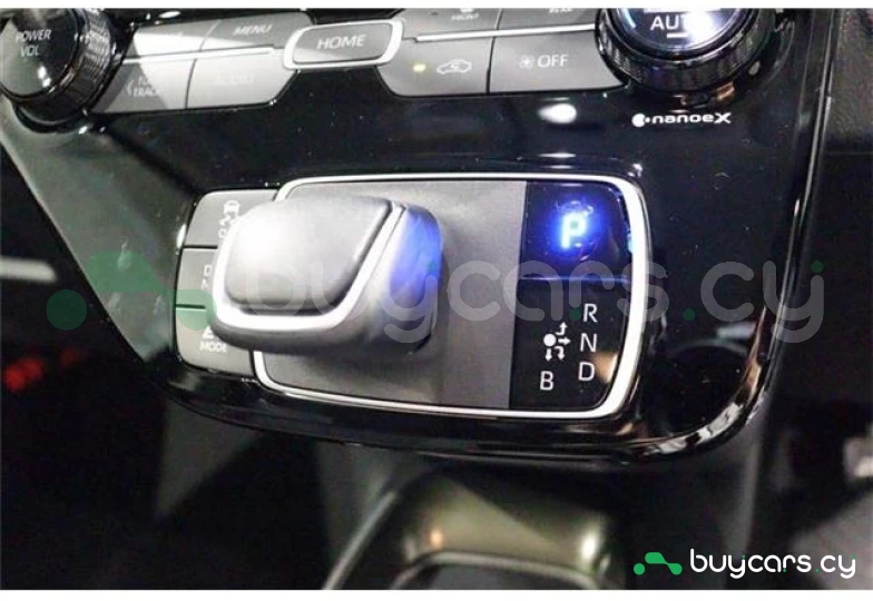 Toyota Aqua Черный