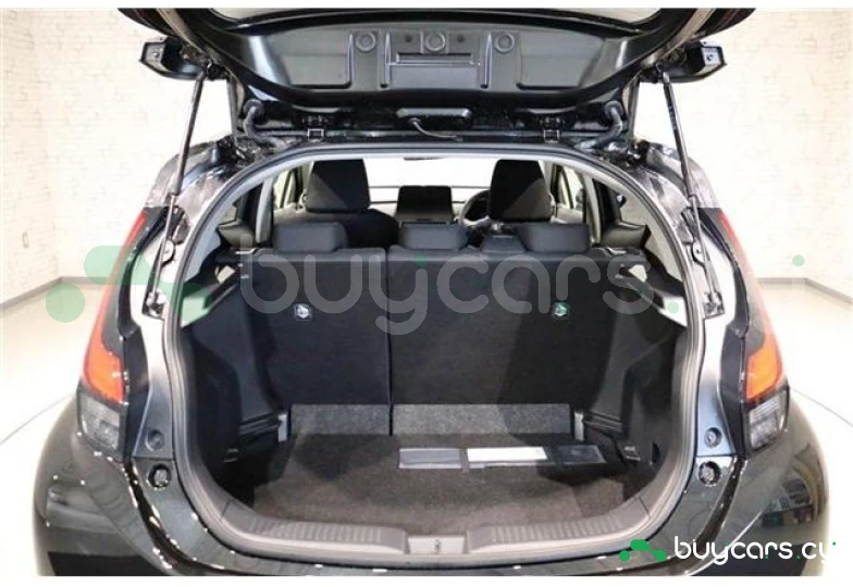 Toyota Aqua Черный