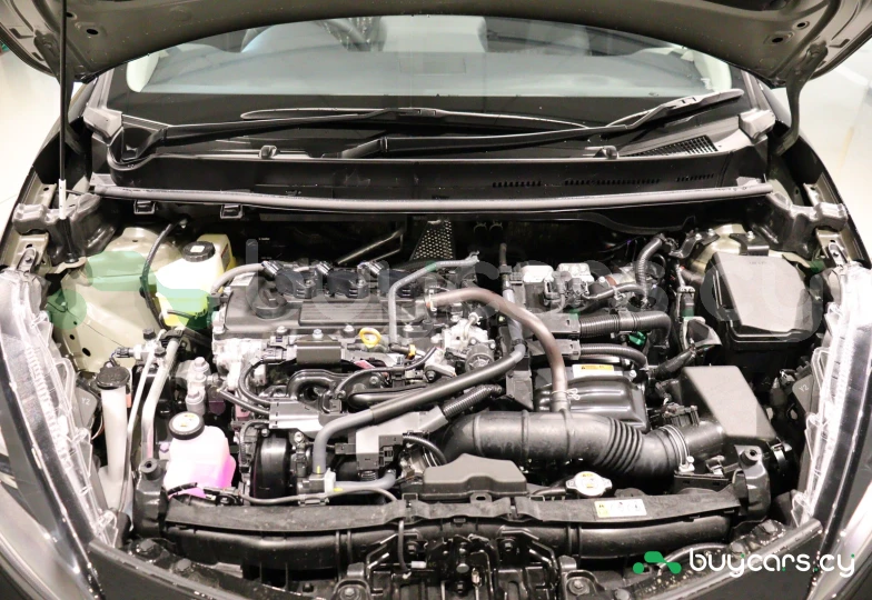 Toyota Aqua Черный