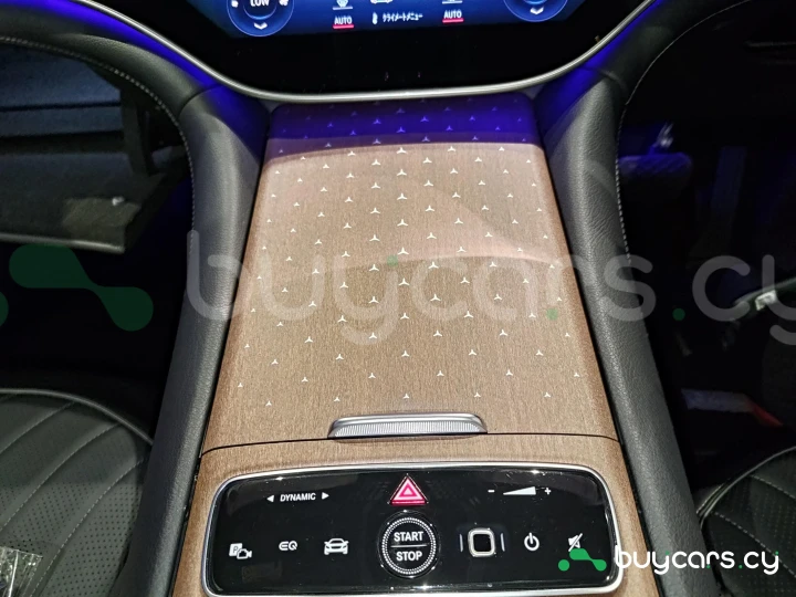 Mercedes EQS SUV White