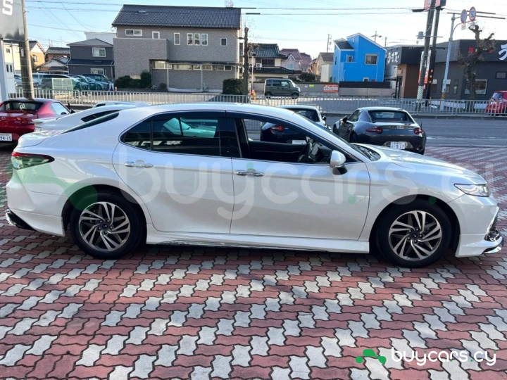 Toyota Camry White