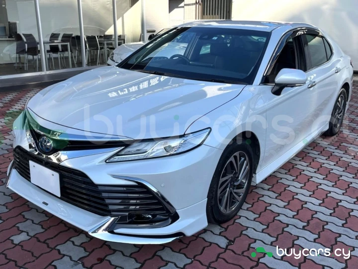 Toyota Camry White