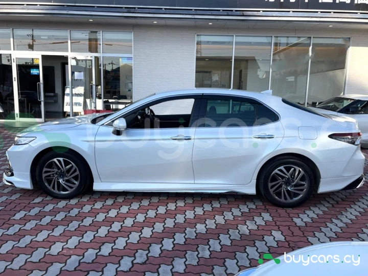 Toyota Camry White