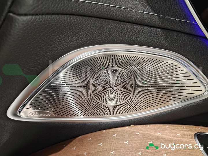 Mercedes EQS SUV White