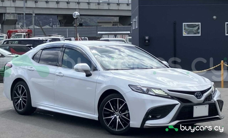 Toyota Camry White
