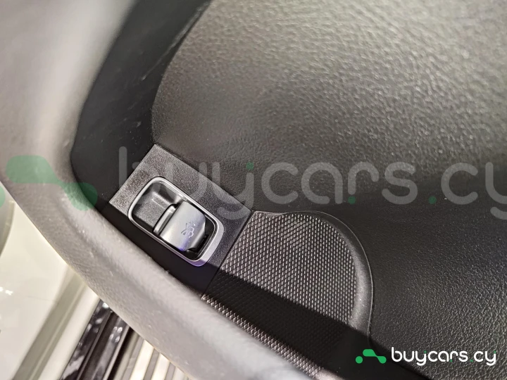 Mercedes EQS SUV White