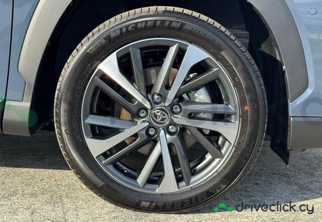Toyota Corolla Cross Grey