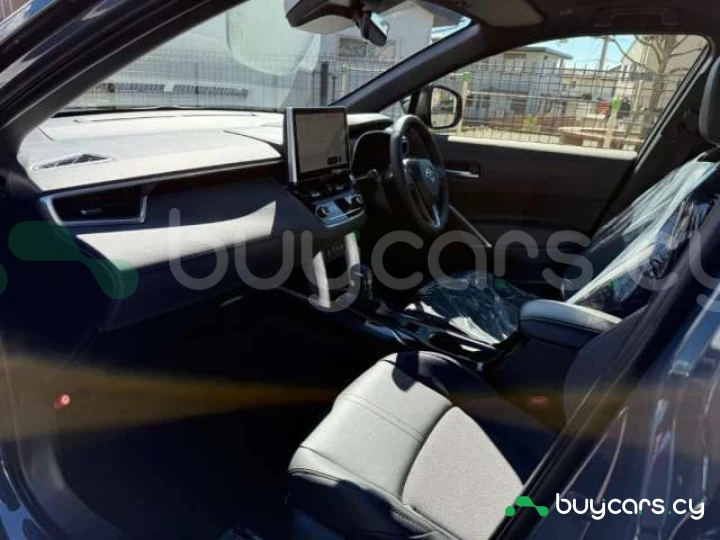 Toyota Corolla Cross Серый