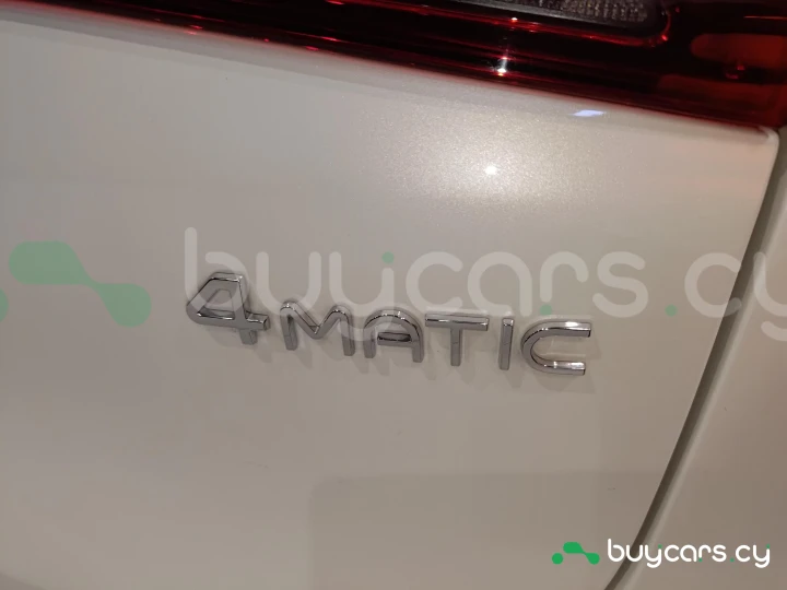 Mercedes EQS SUV White