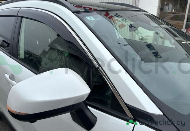 Toyota Corolla Cross White