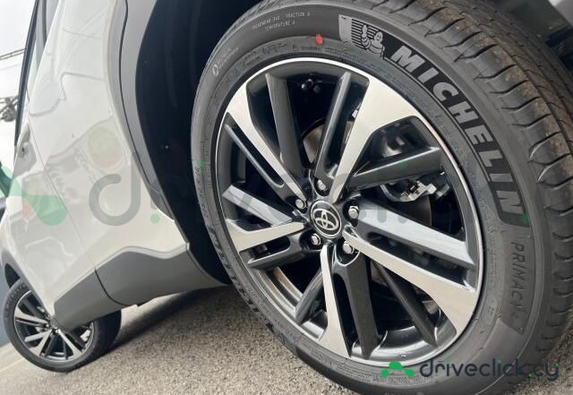 Toyota Corolla Cross Белый