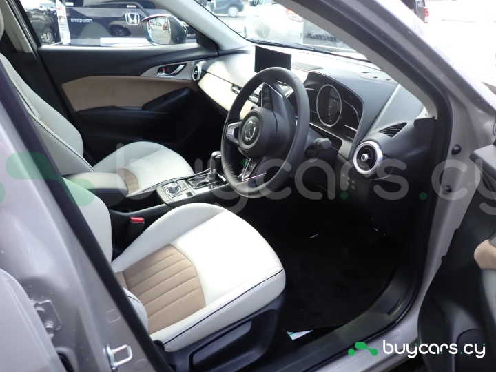 Mazda CX-3 Бежевый