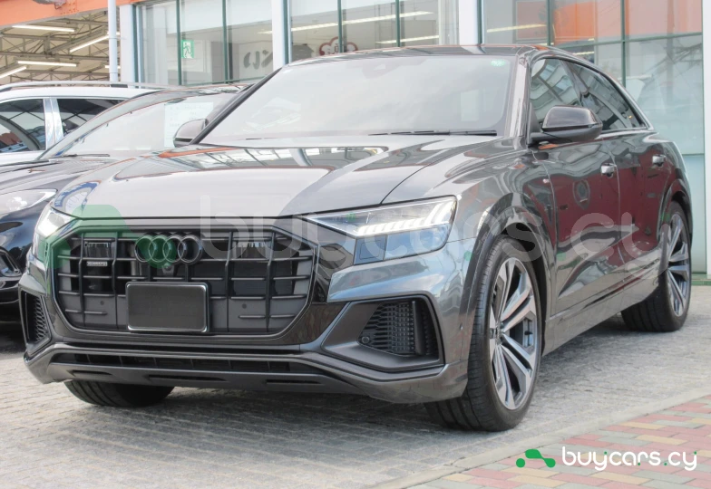 Audi Q8 Grey