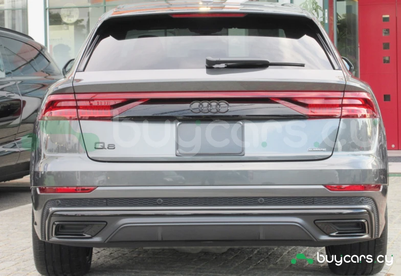 Audi Q8 Grey