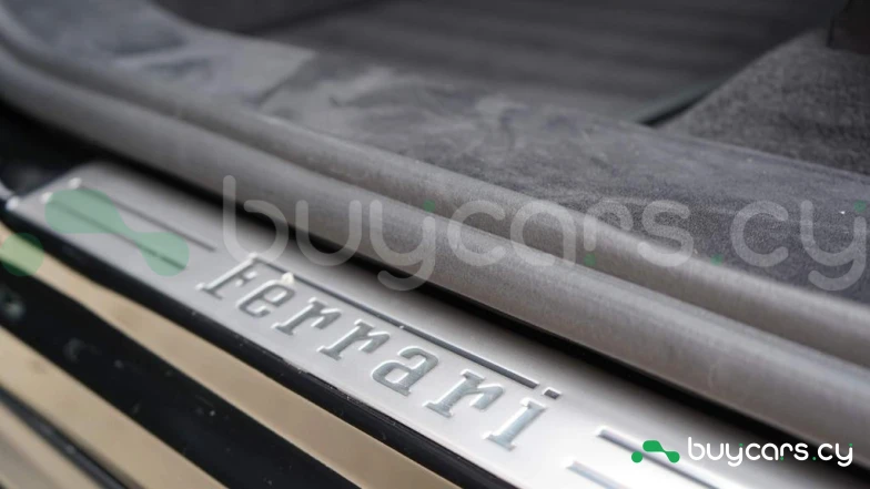 Ferrari Purosangue Черный