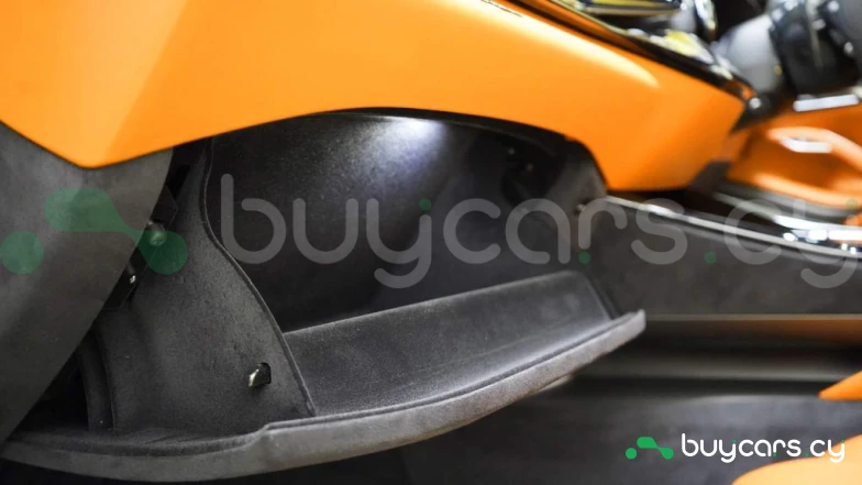 Ferrari Purosangue Черный