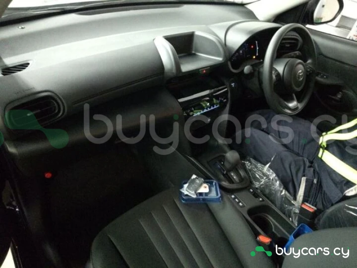 Toyota Yaris Cross Черный