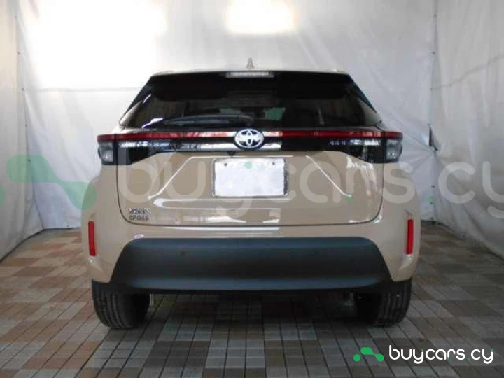 Toyota Yaris Cross Бежевый