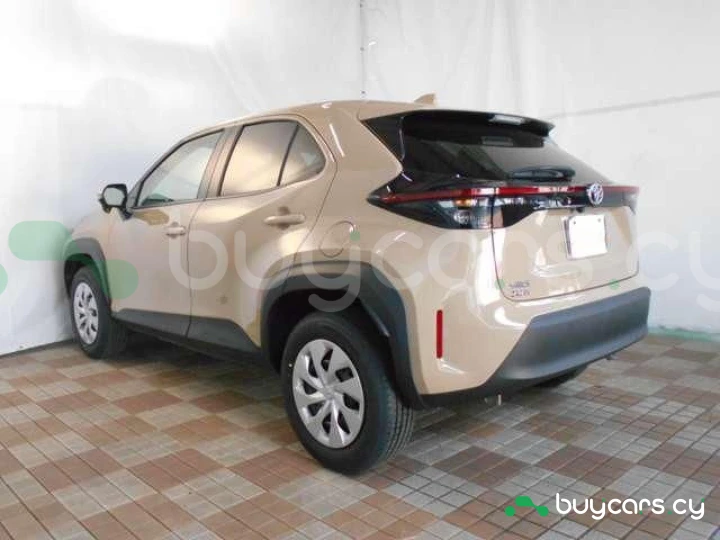 Toyota Yaris Cross Бежевый