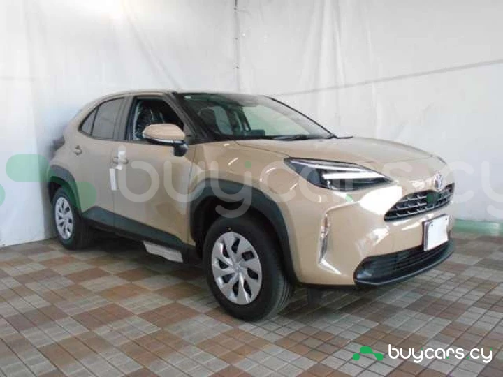 Toyota Yaris Cross Бежевый
