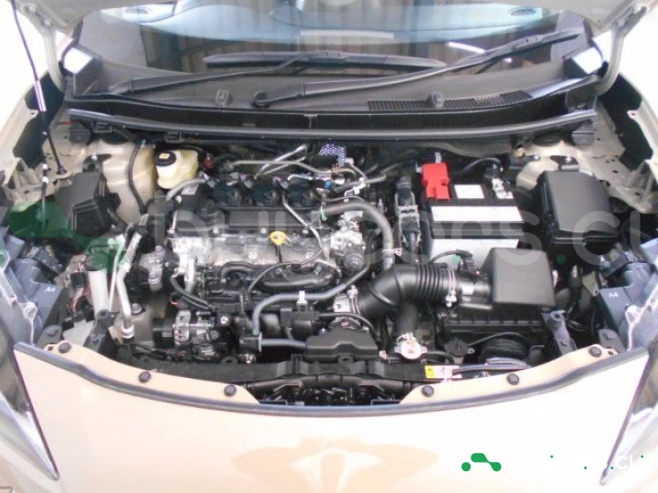 Toyota Yaris Cross Бежевый