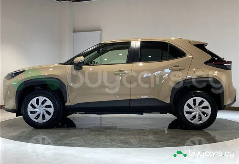 Toyota Yaris Cross Beige