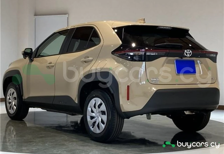 Toyota Yaris Cross Beige