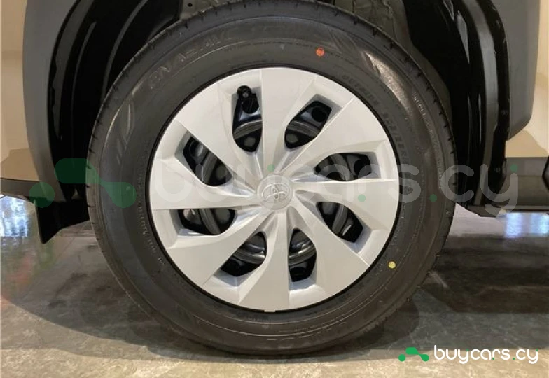 Toyota Yaris Cross Beige