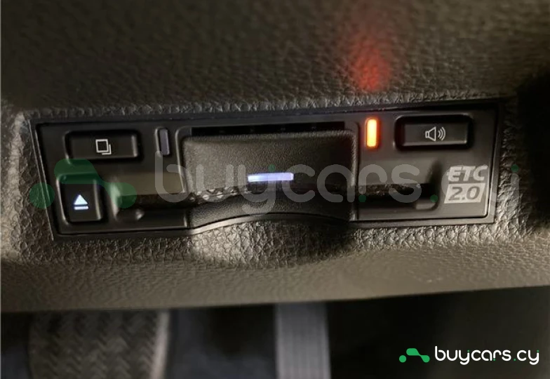 Toyota Yaris Cross Beige