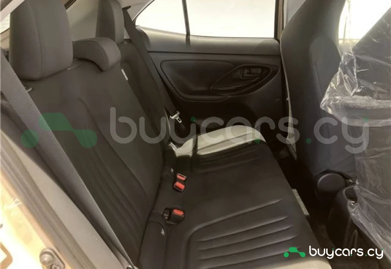 Toyota Yaris Cross Beige