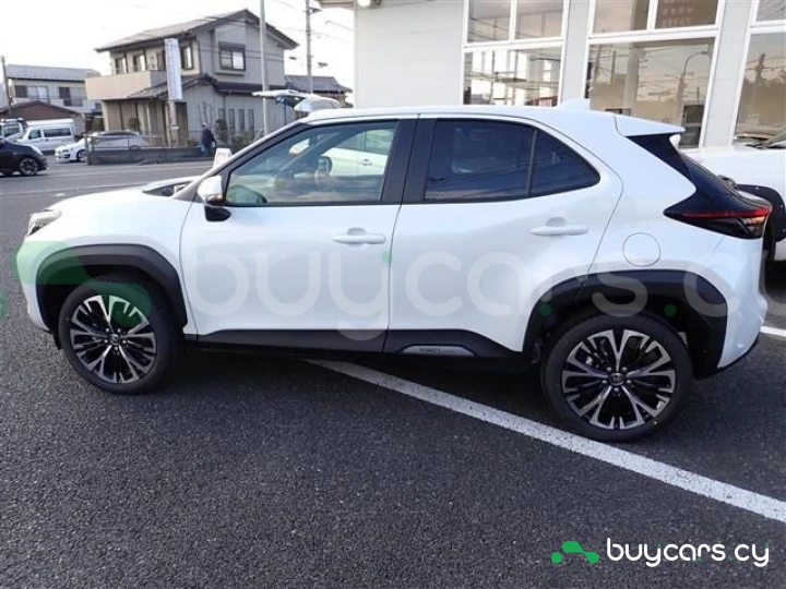 Toyota Yaris Cross Черный