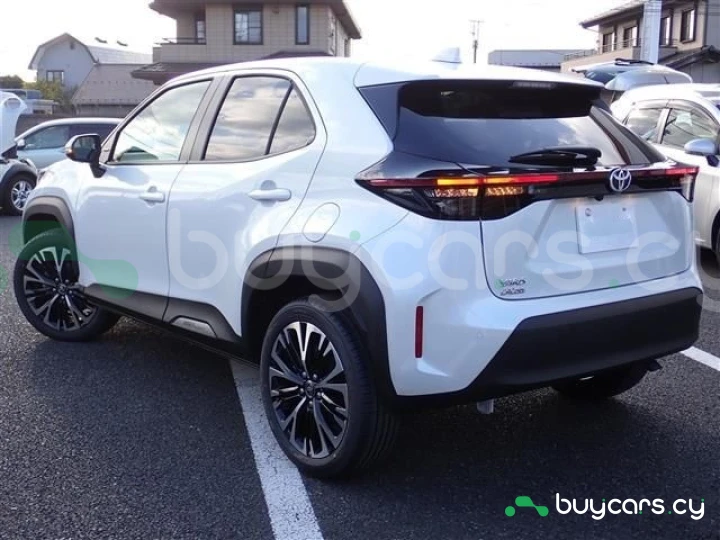 Toyota Yaris Cross Черный