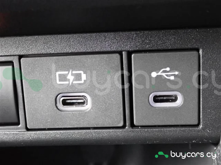 Toyota Yaris Cross Черный