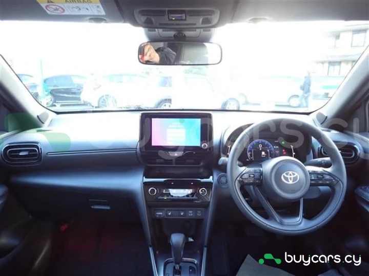 Toyota Yaris Cross Черный