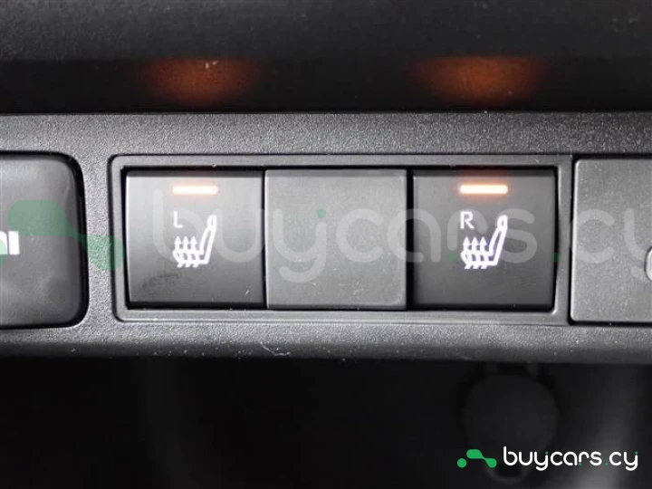 Toyota Yaris Cross Черный