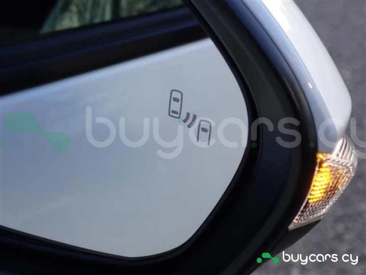 Toyota Yaris Cross Черный