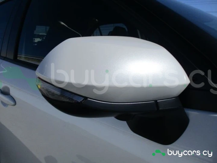 Toyota Yaris Cross White