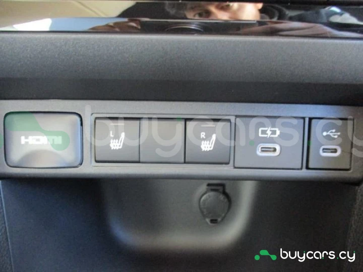 Toyota Yaris Cross White