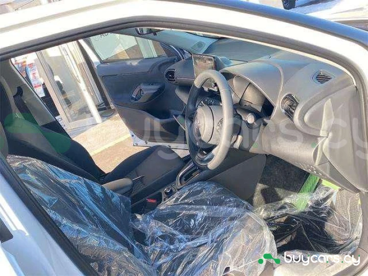 Toyota Yaris Cross Белый