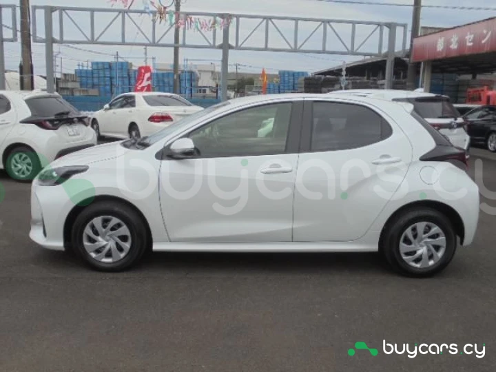Toyota Yaris White