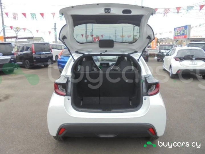 Toyota Yaris White