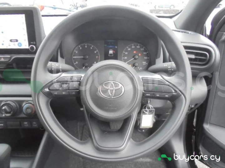 Toyota Yaris Black
