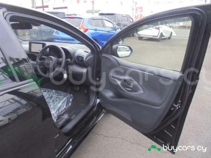 Toyota Yaris Black