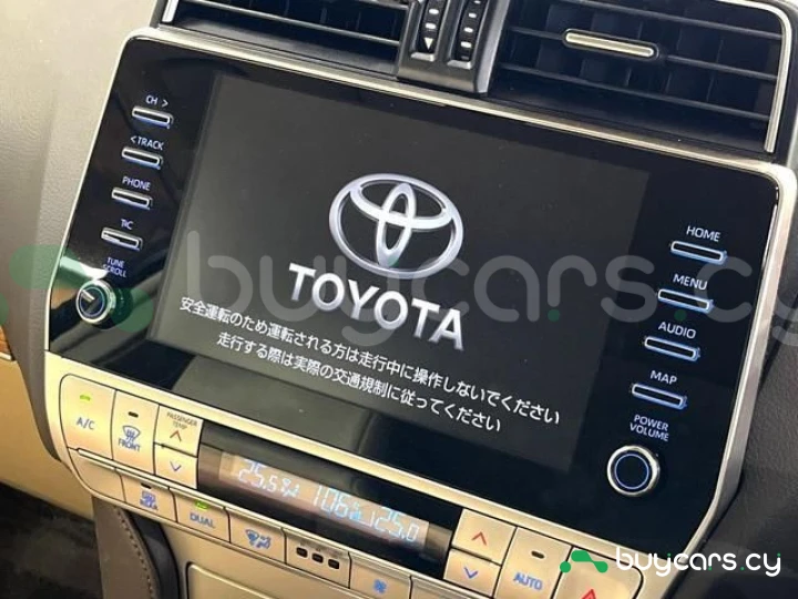 Toyota Land Cruiser Prado Белый