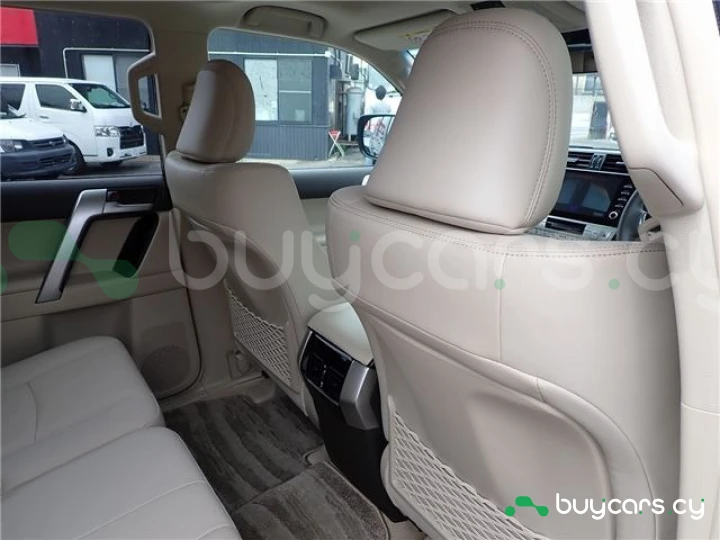 Toyota Land Cruiser Prado Black