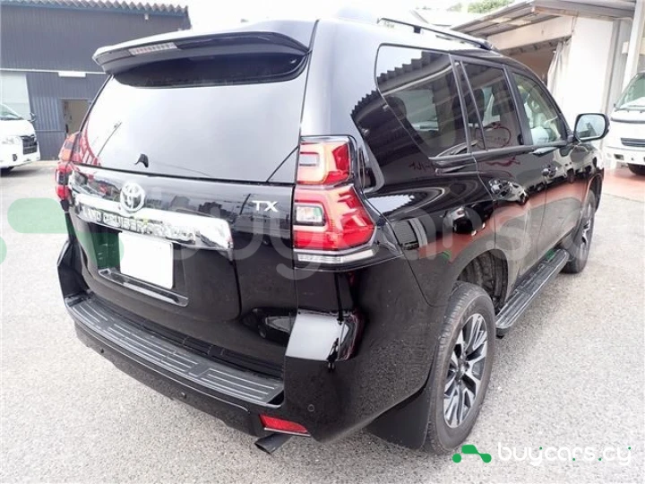 Toyota Land Cruiser Prado Black