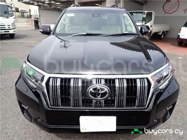 Toyota Land Cruiser Prado Black